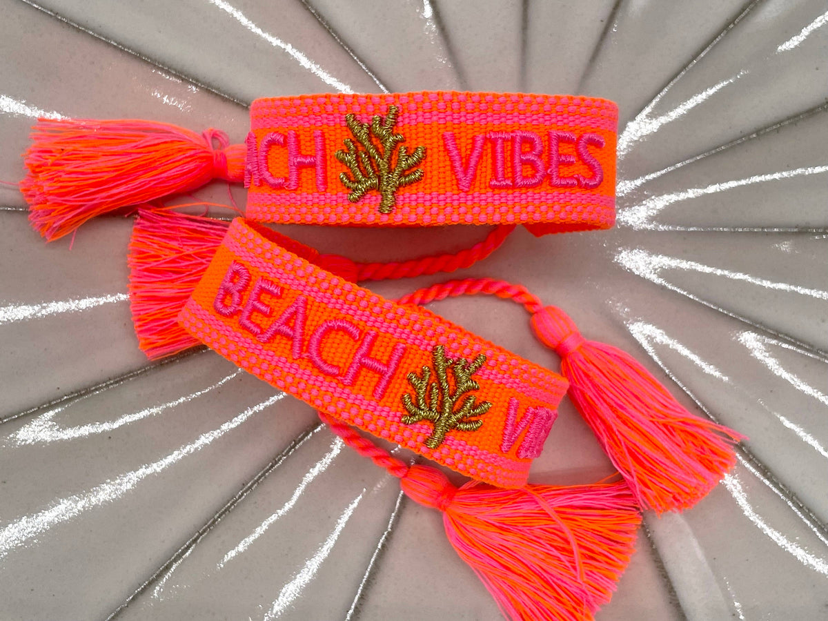 BEACH VIBES statement bracelet woven, embroidered