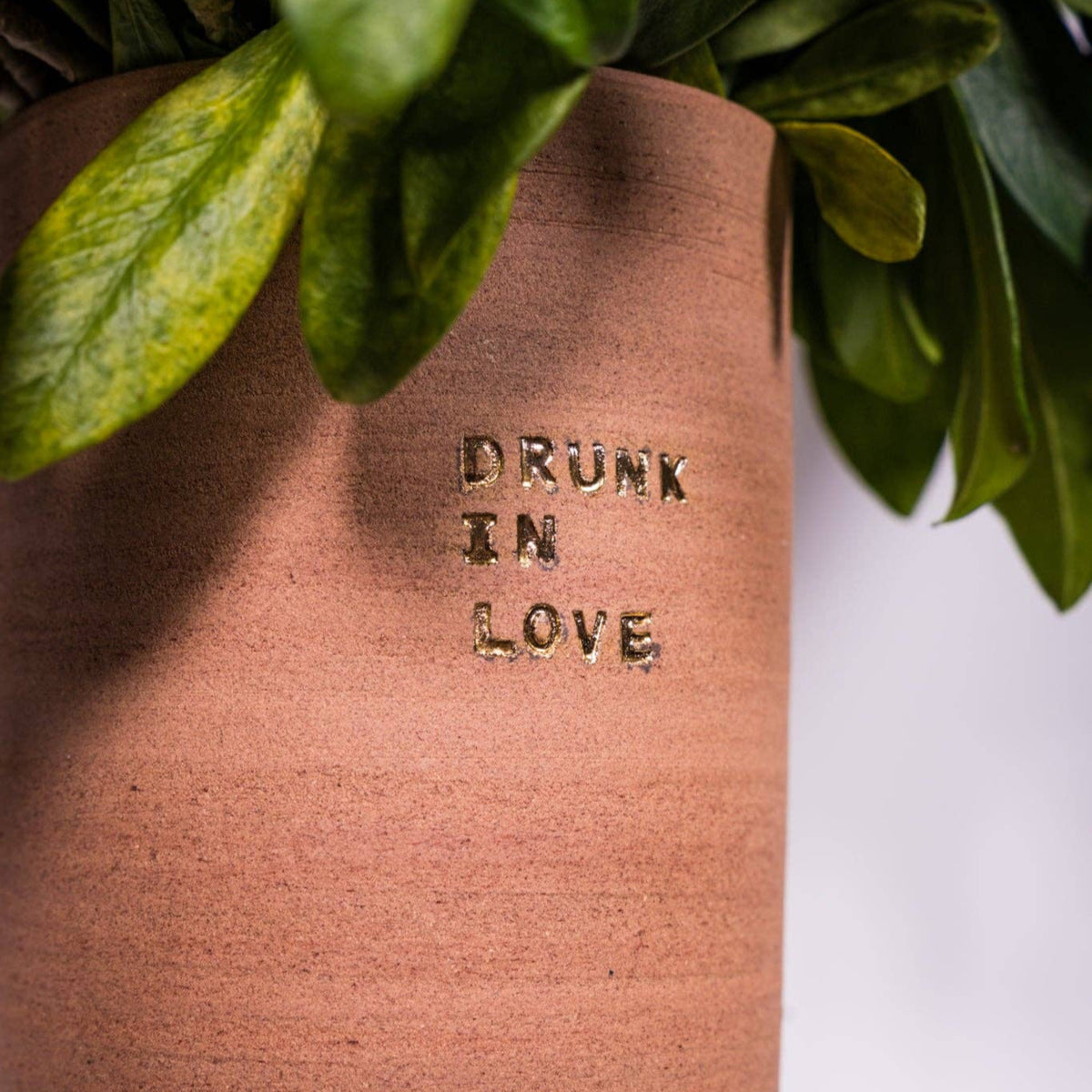 Vase DRUNK IN LOVE - TERRAKOTTA-ROTER SANDSTEIN