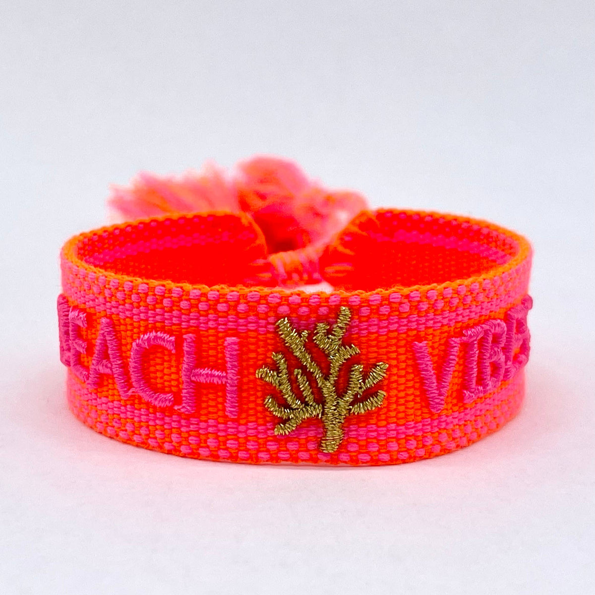 BEACH VIBES statement bracelet woven, embroidered