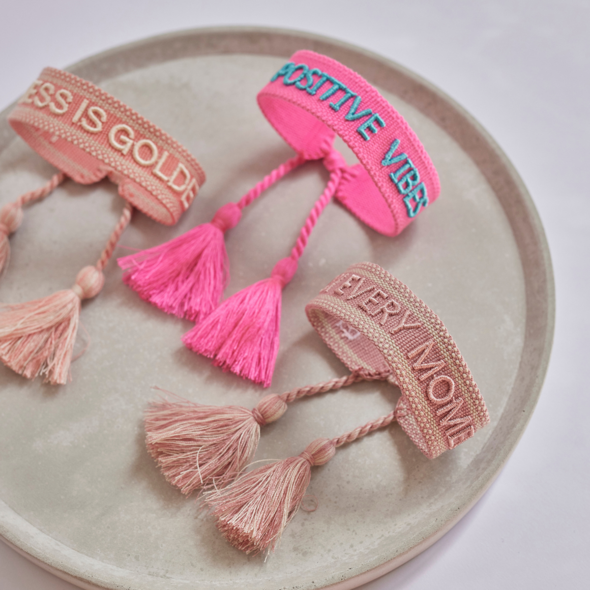 Positive Vibes Statement Armband