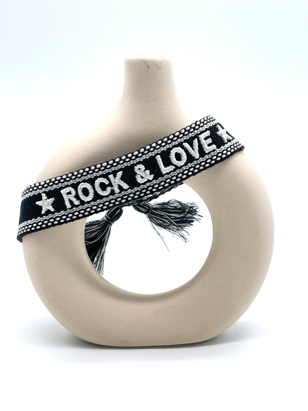 ★ ROCK & LOVE ★ Statement bracelet woven, embroidered