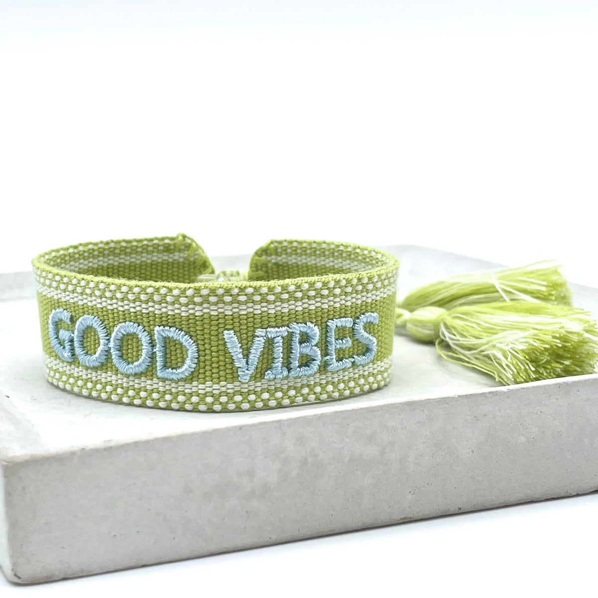 GOOD VIBES statement bracelet woven, embroidered