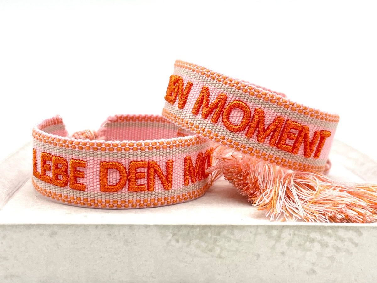 LIVE THE MOMENT Woven, embroidered statement bracelet