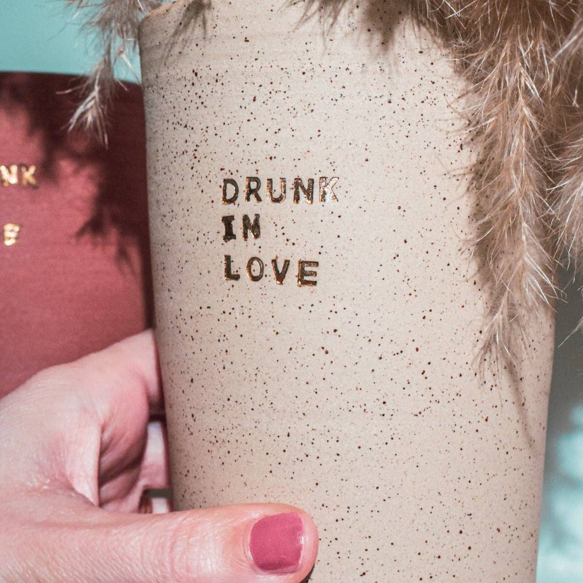 Vase DRUNK IN LOVE - WEISSER SANDSTEIN