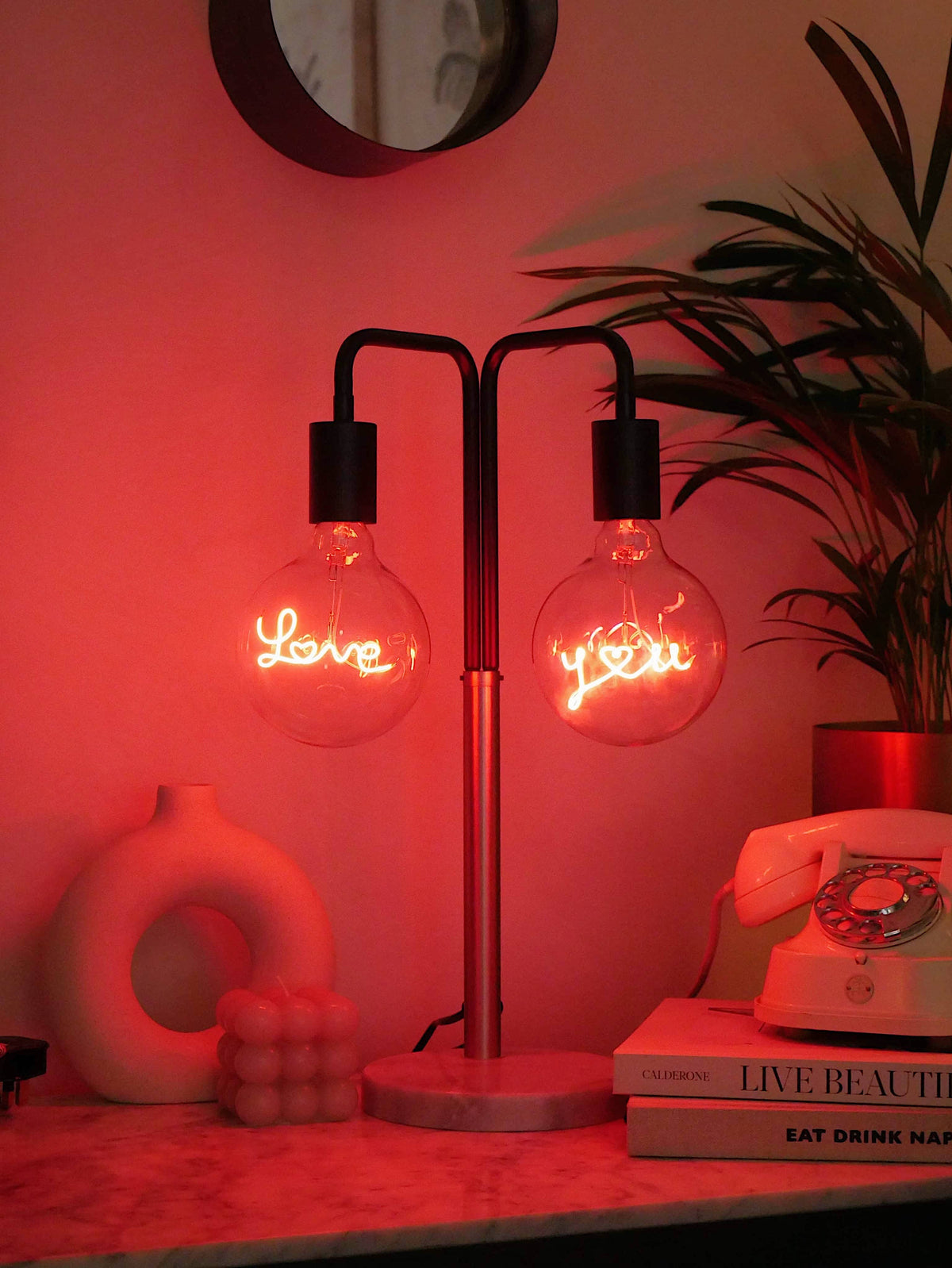 LED-Textglühlampen im Screw Up-Stil