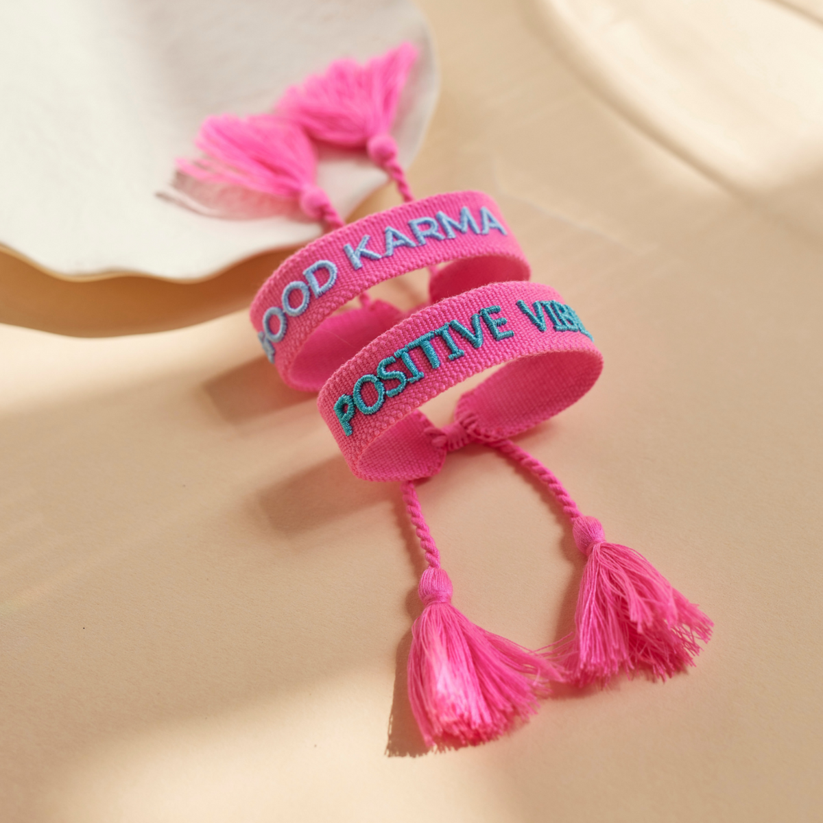 Positive Vibes Statement Armband