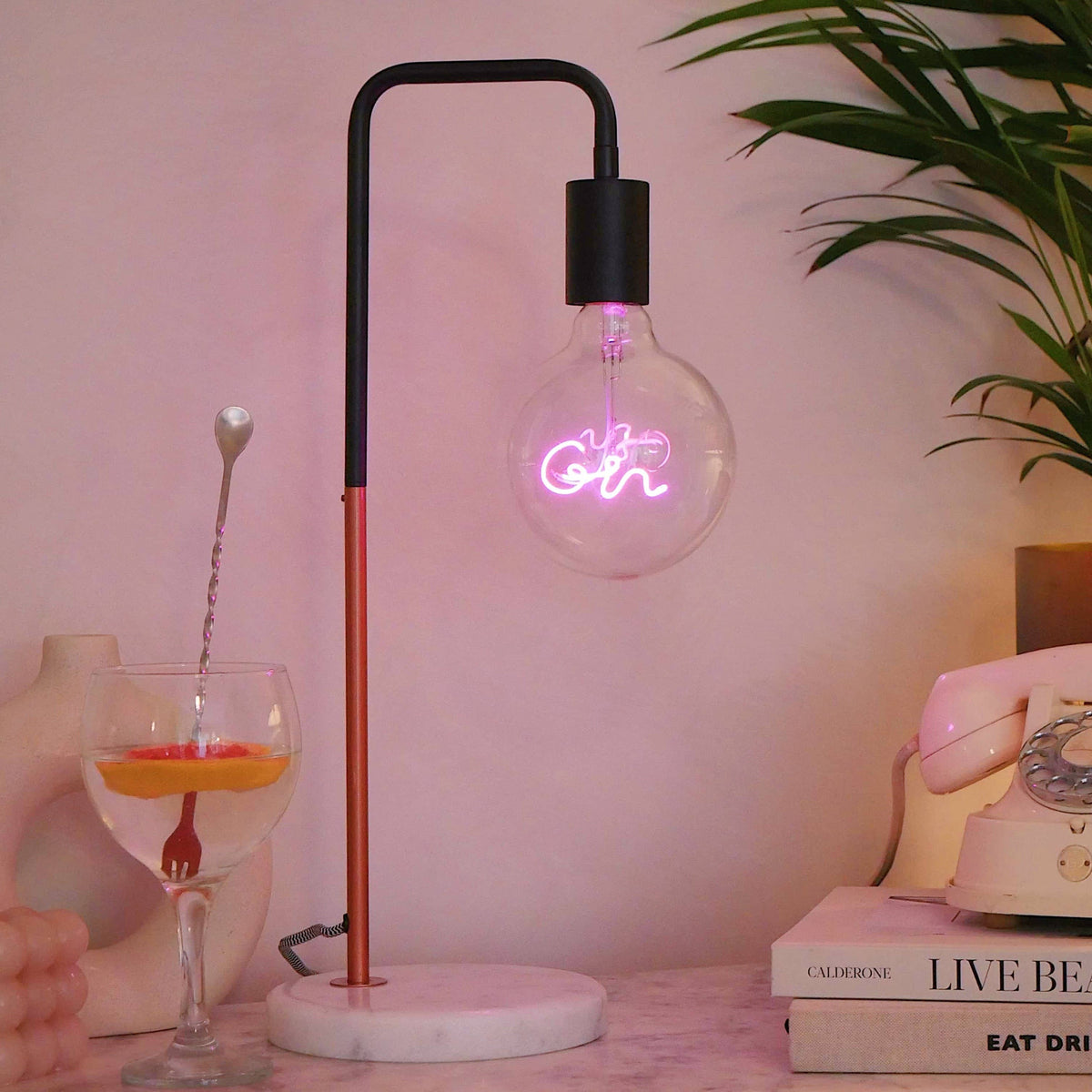 LED-Textglühlampen im Screw Up-Stil