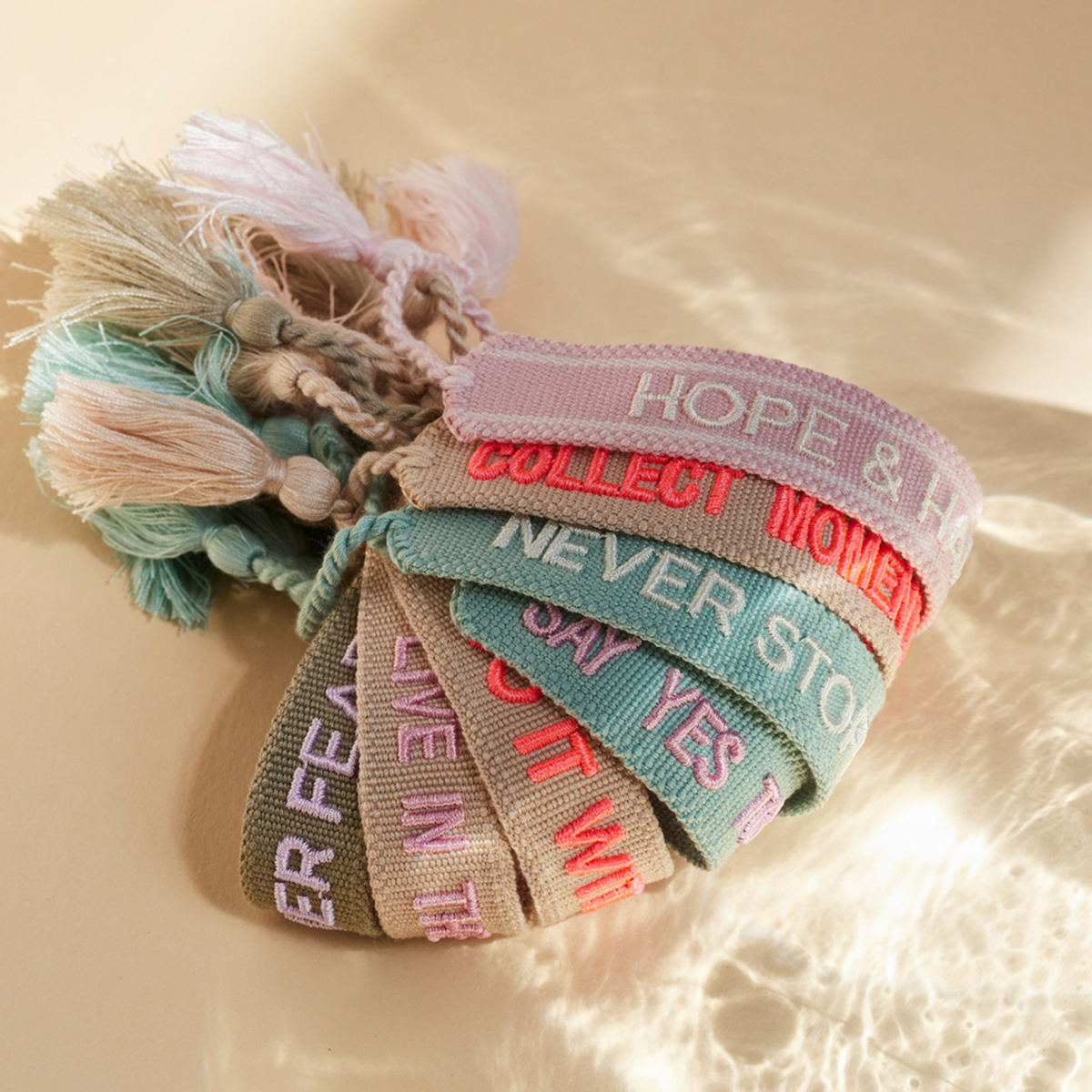 Never stop dreaming Statement Armband
