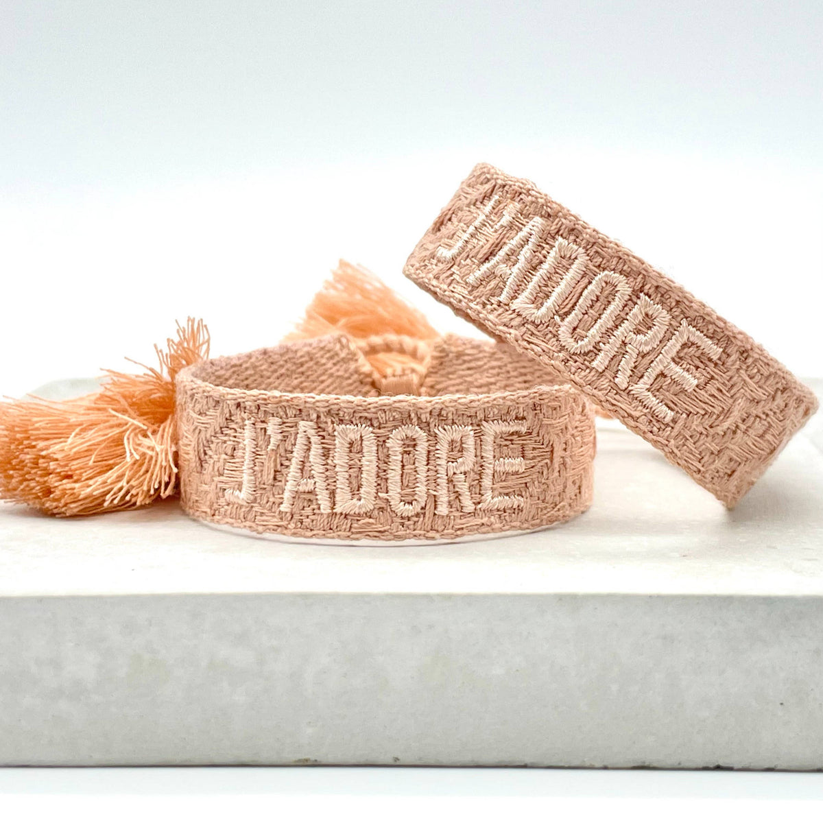 J&#39;ADORE Statement Armband gewebt, bestickt