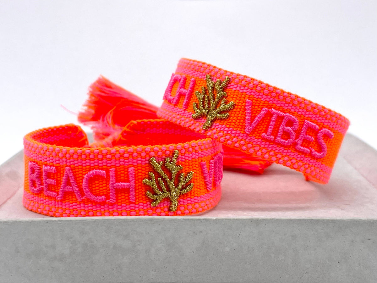BEACH VIBES statement bracelet woven, embroidered