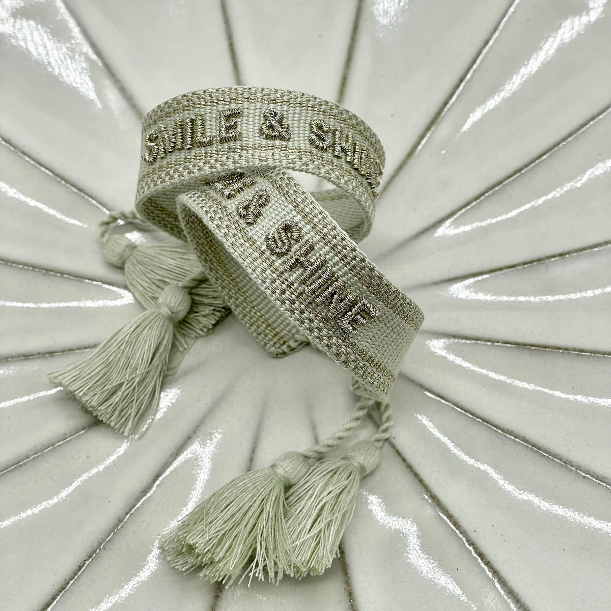 SMILE & SHINE statement bracelet woven, embroidered